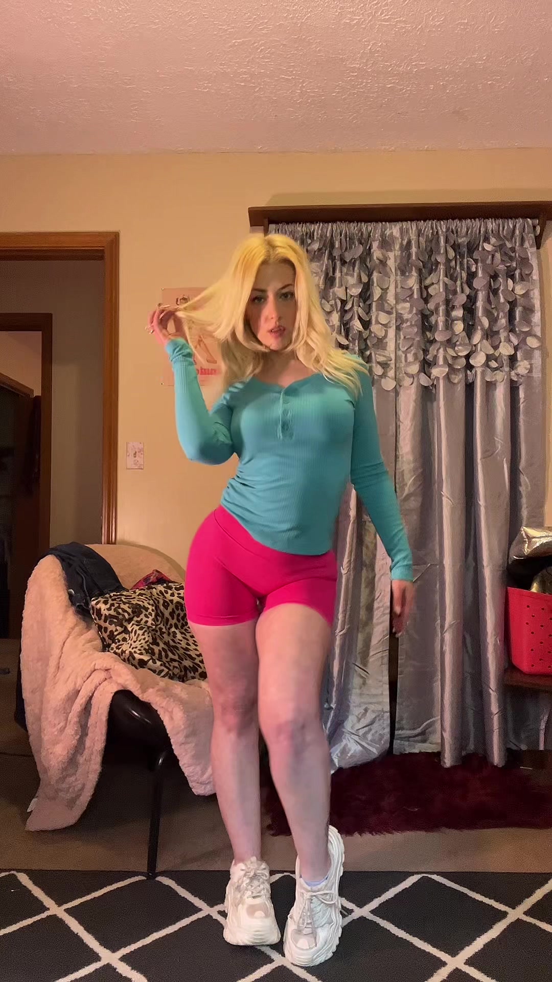 @Femmebot