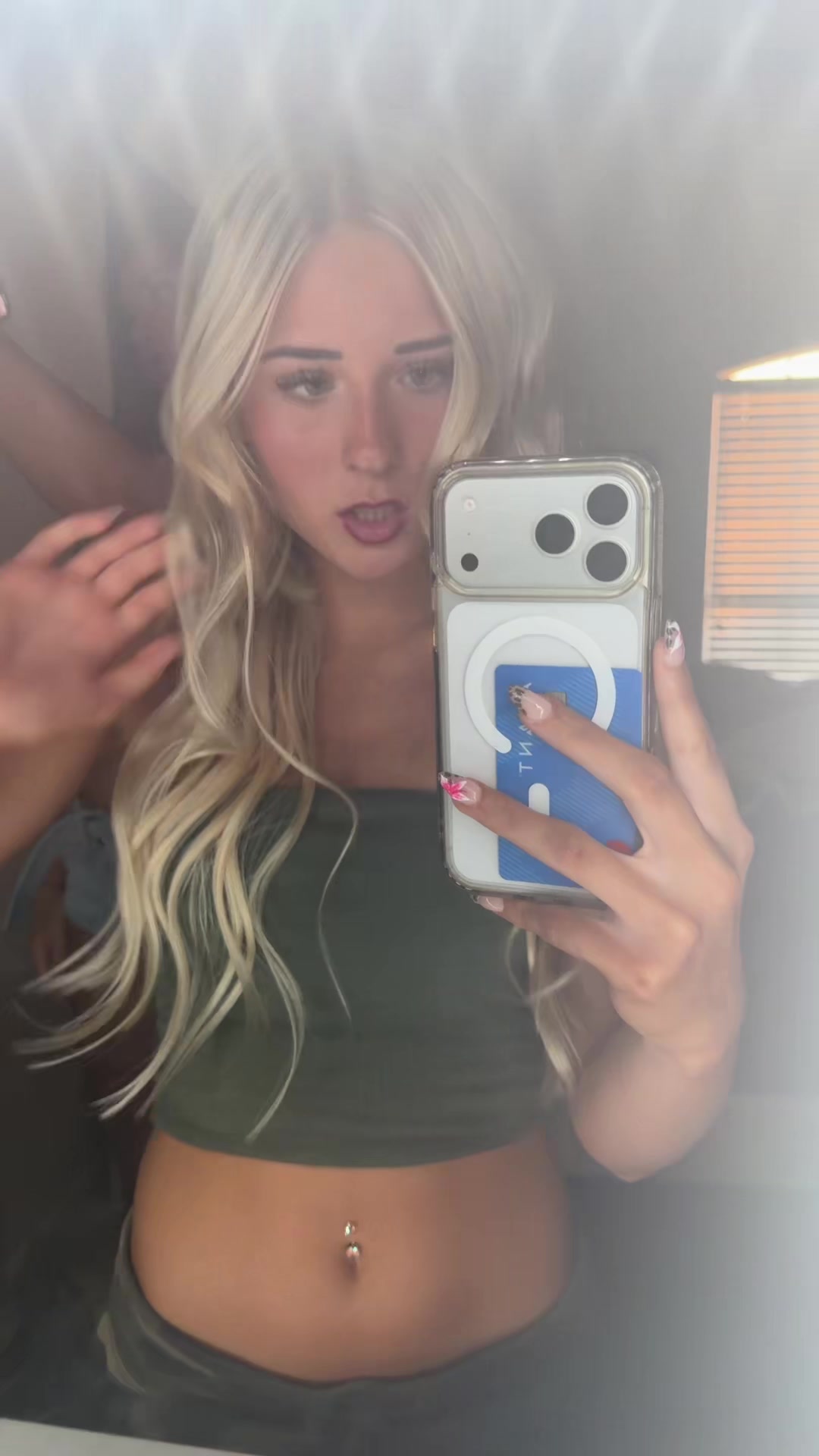 @savconway_