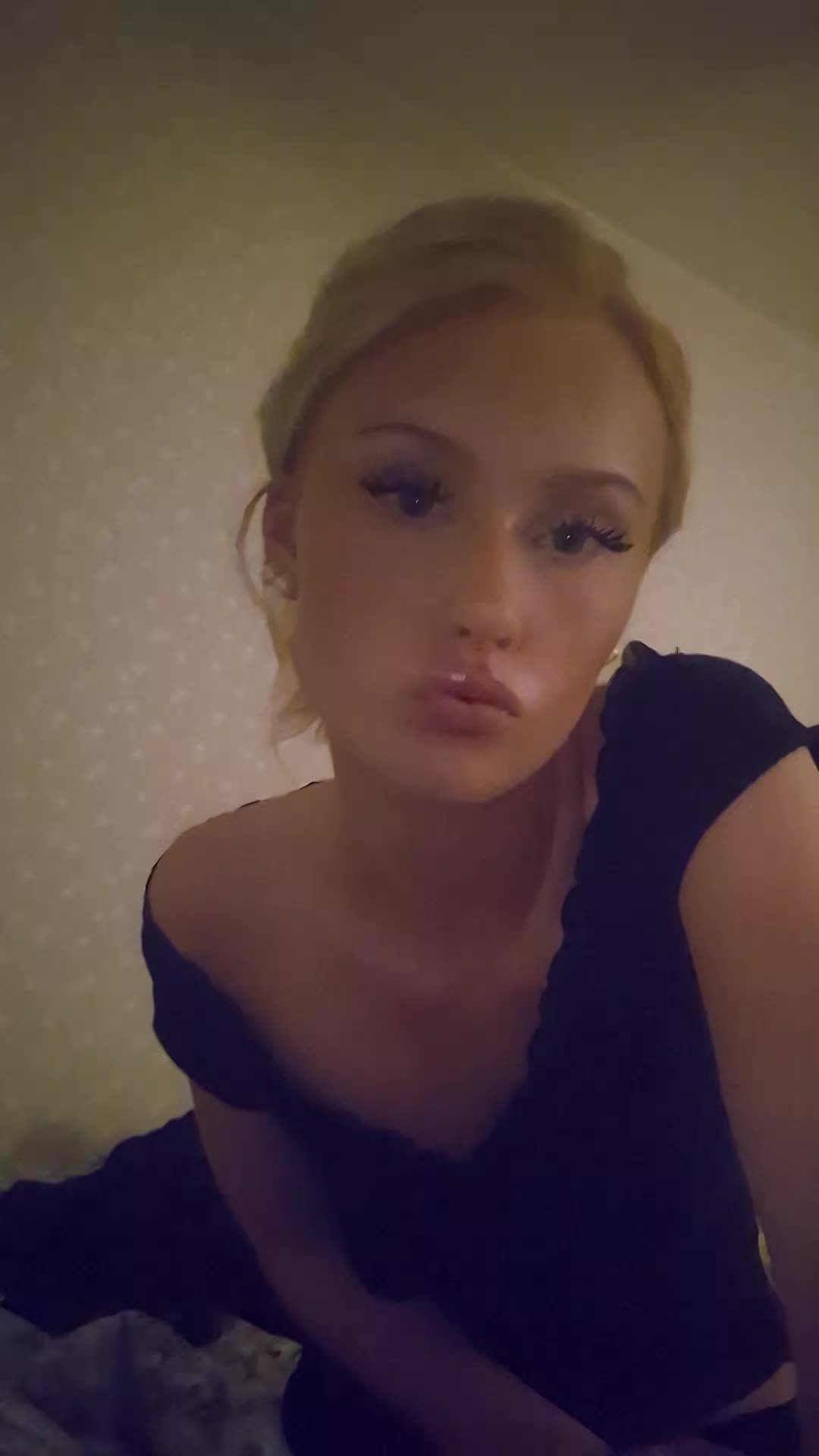 @elsa 🍸