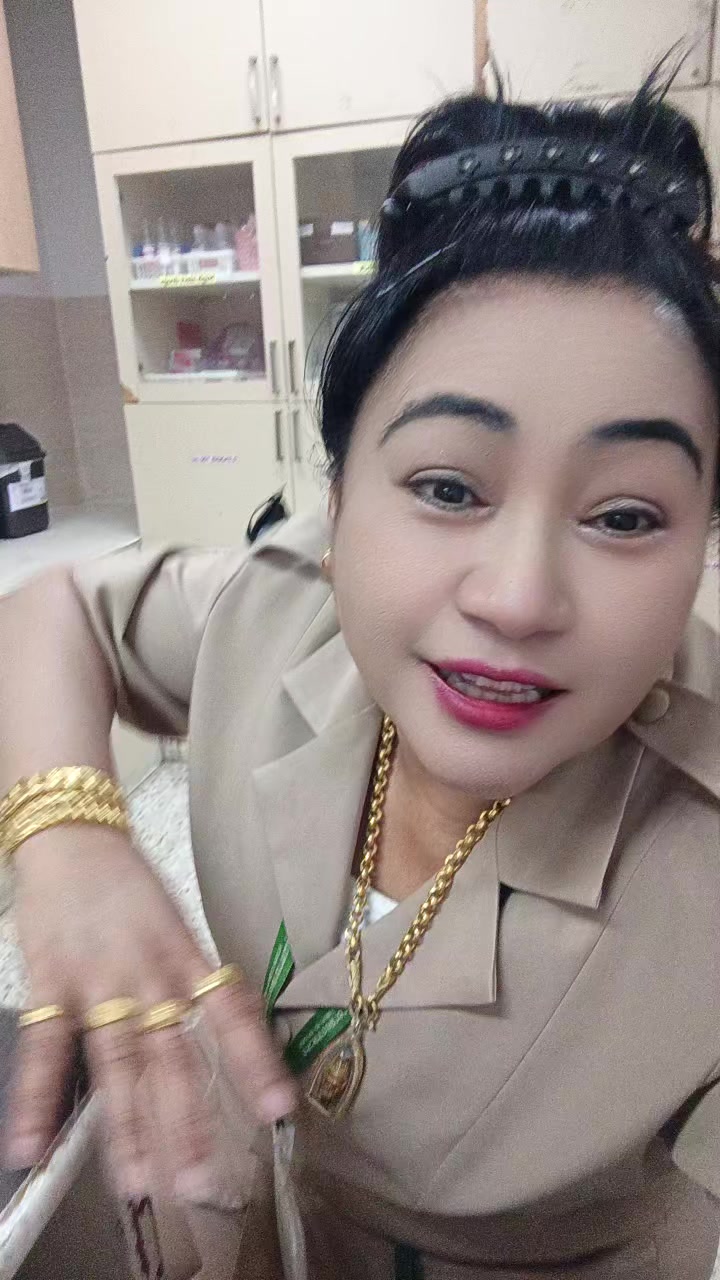 @ชุลีพร ใจเย็น