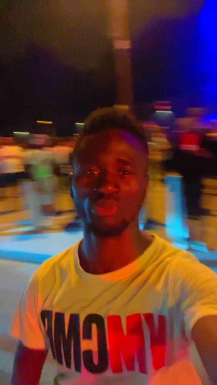 @Bk