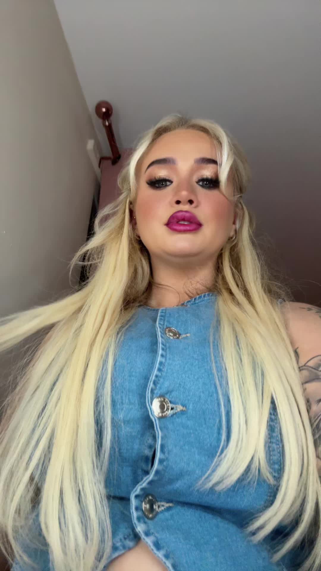 @Official_Elleshaaa