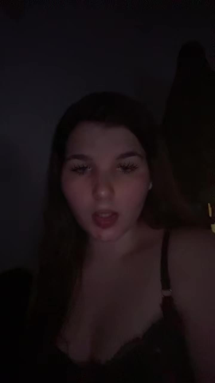 @Ell🦋🫶🏻
