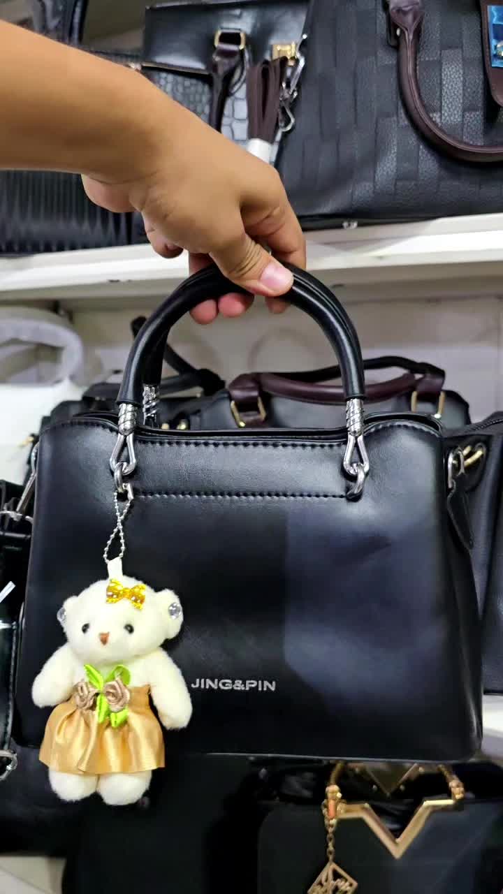 @accesorioj.t81 (La 54)
