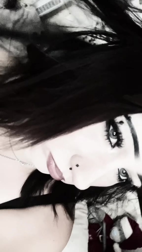 @๐๐
๐พ๐๐
๐๐
♥