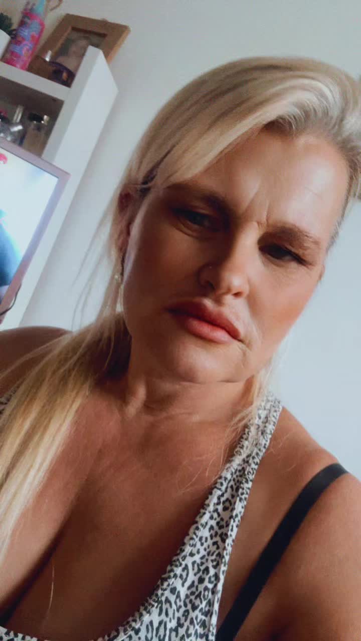 @nikki_19742