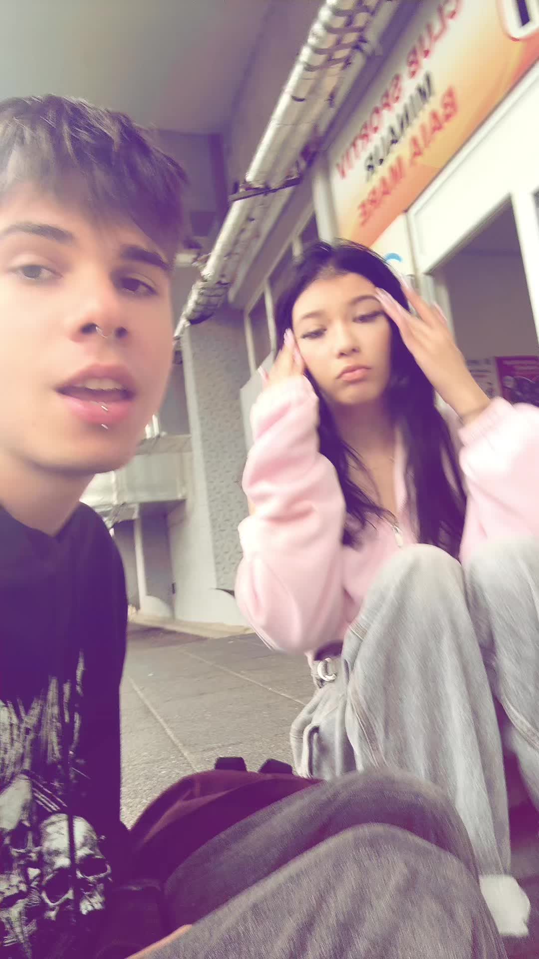 @hellokittylvr69