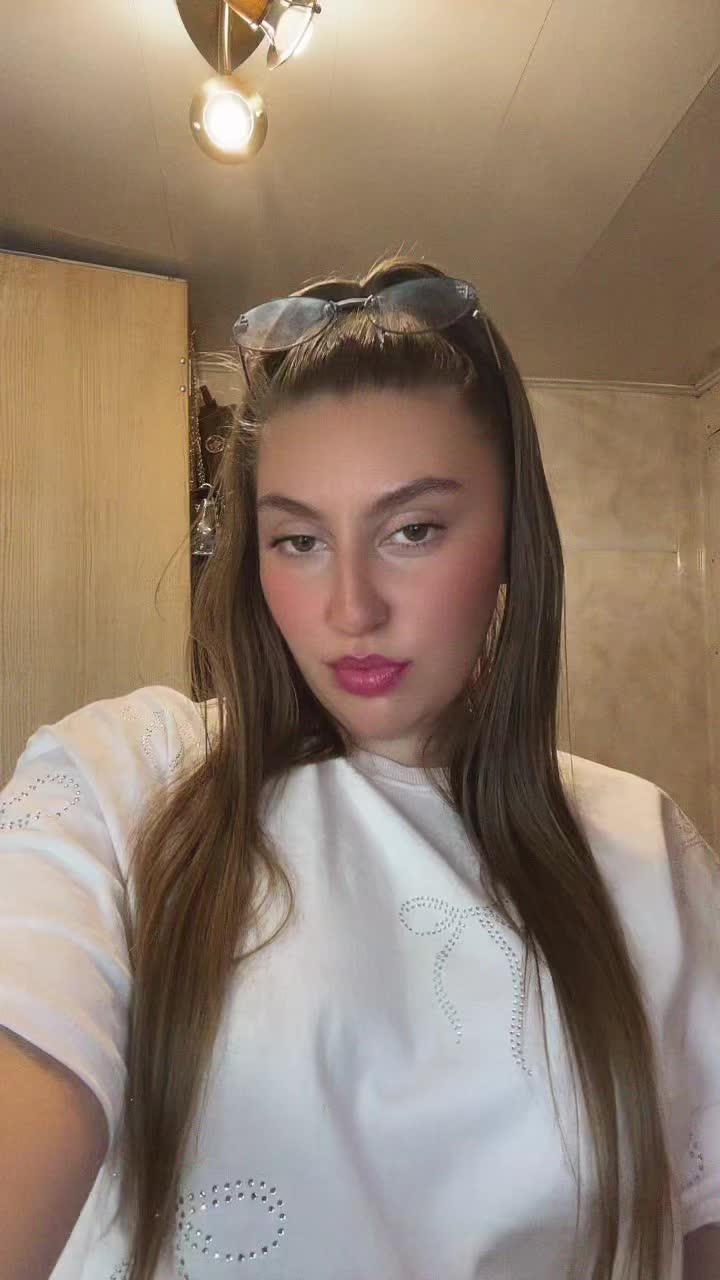 @Venu&scaron;ka💋