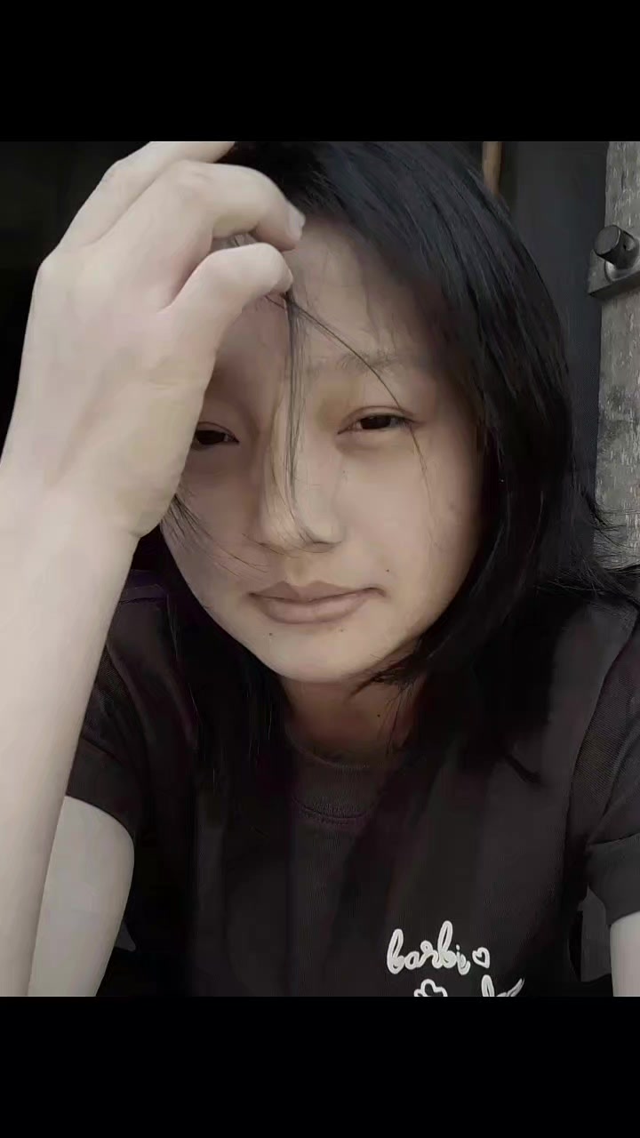 @c&ocirc; b&eacute; ngoan hiền 😈