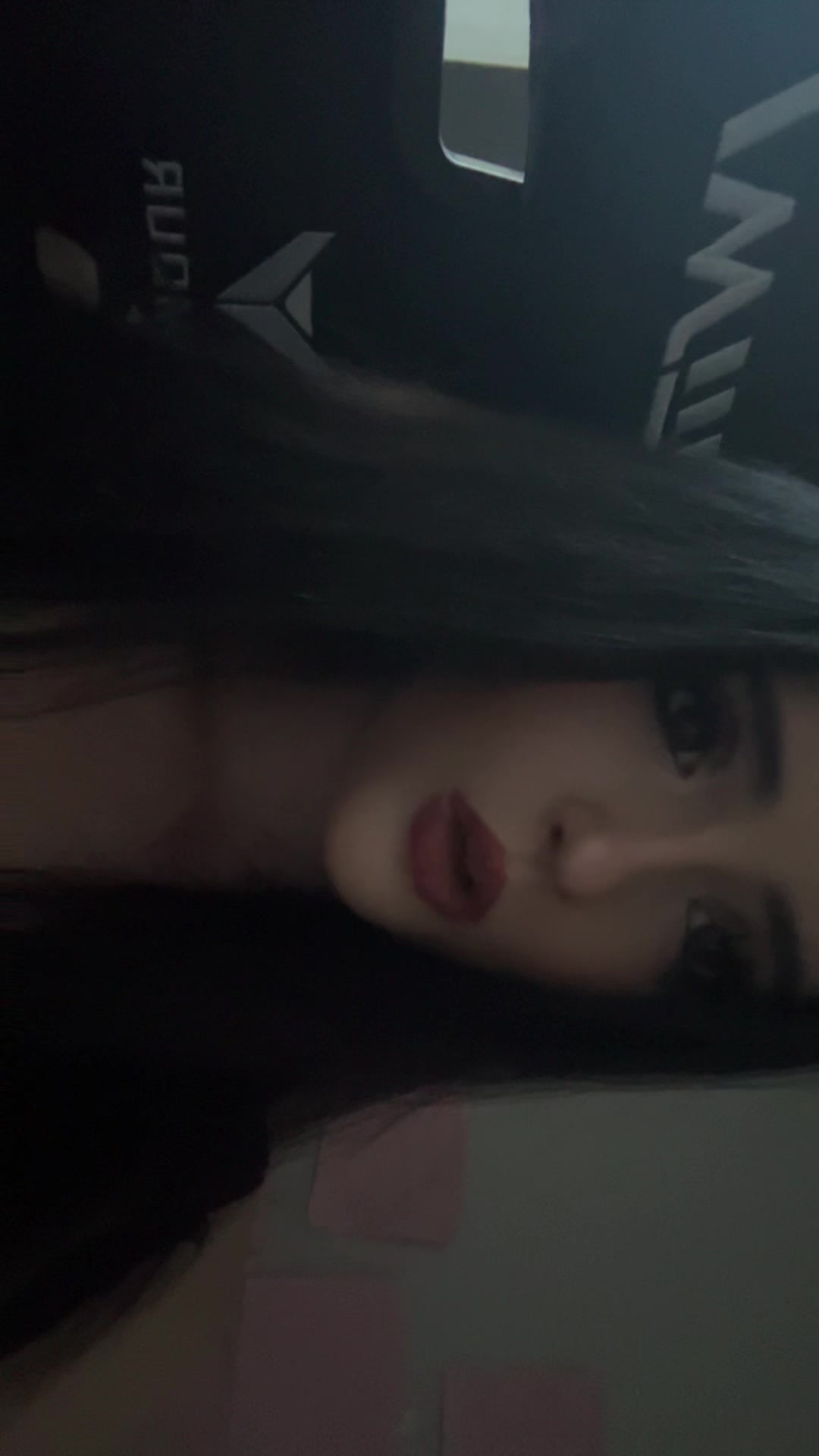 @️🦢