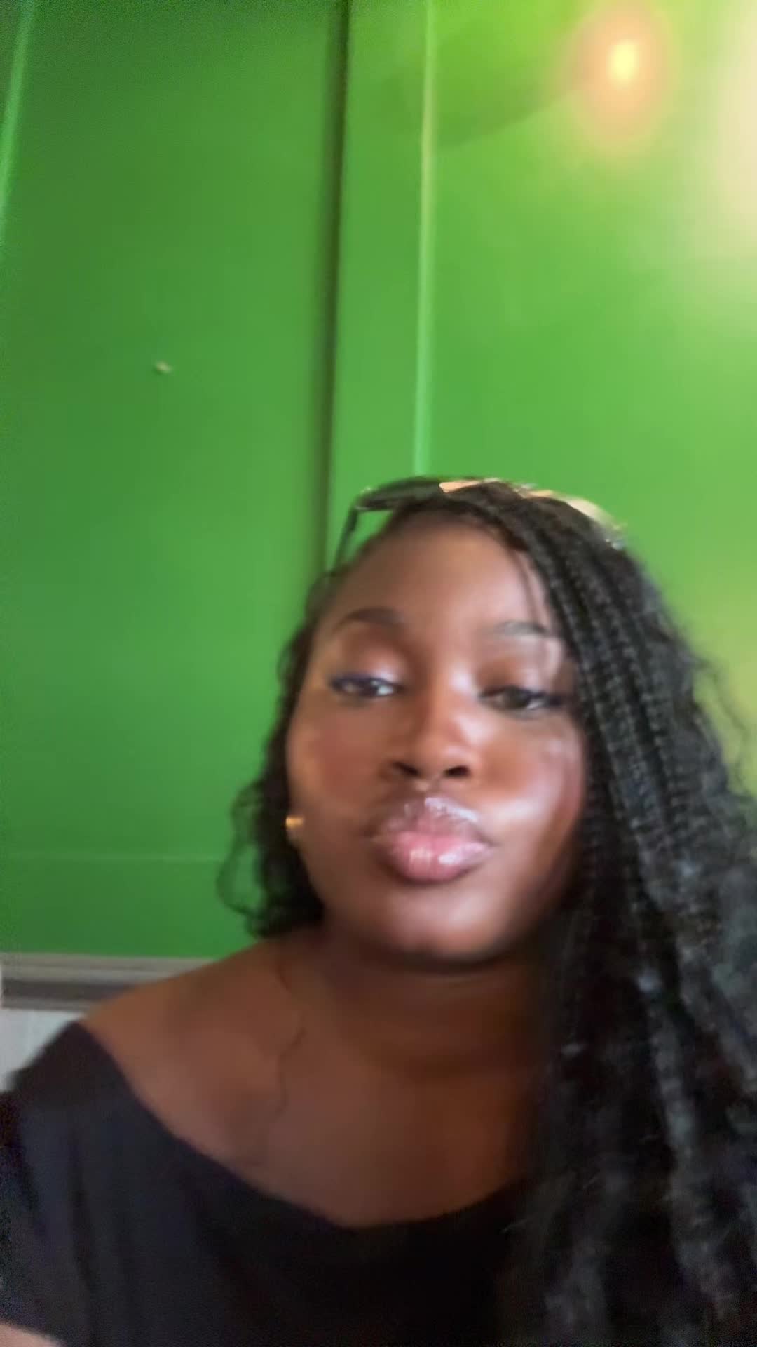 @Laylay
