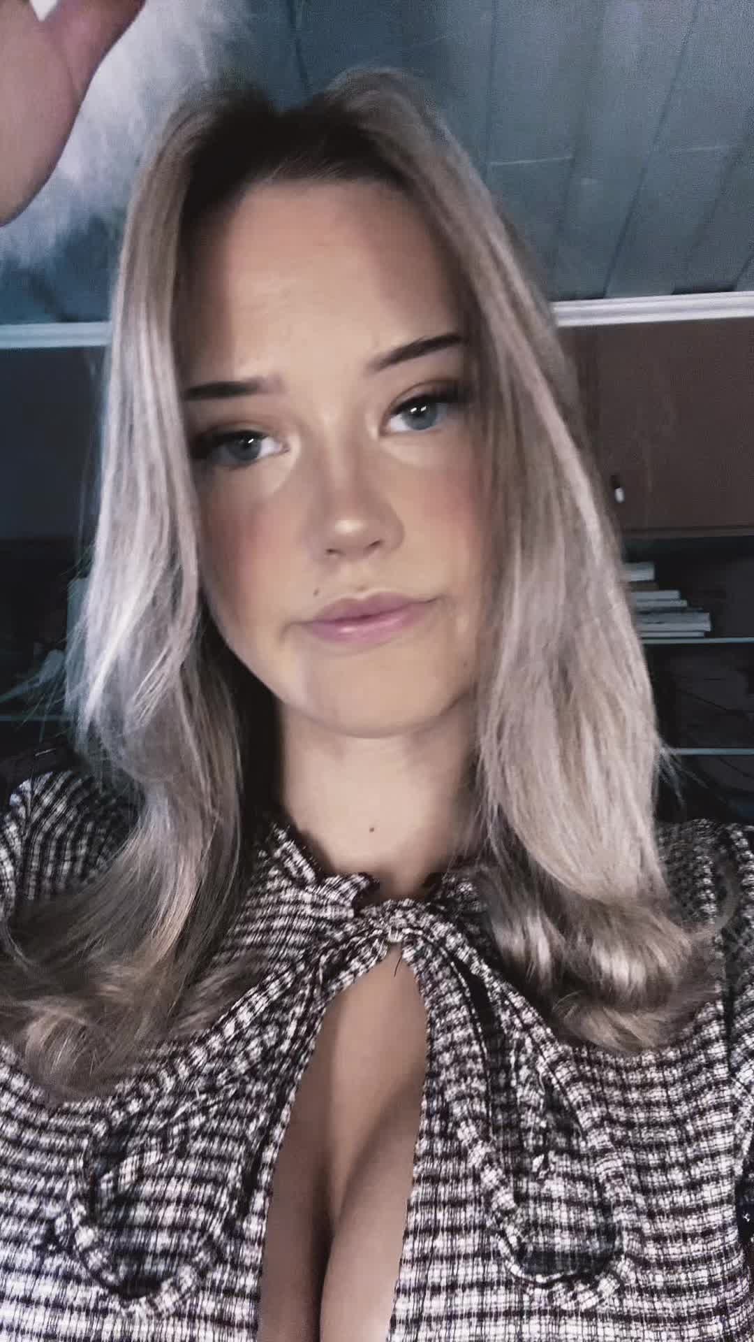 @akuhmunen08