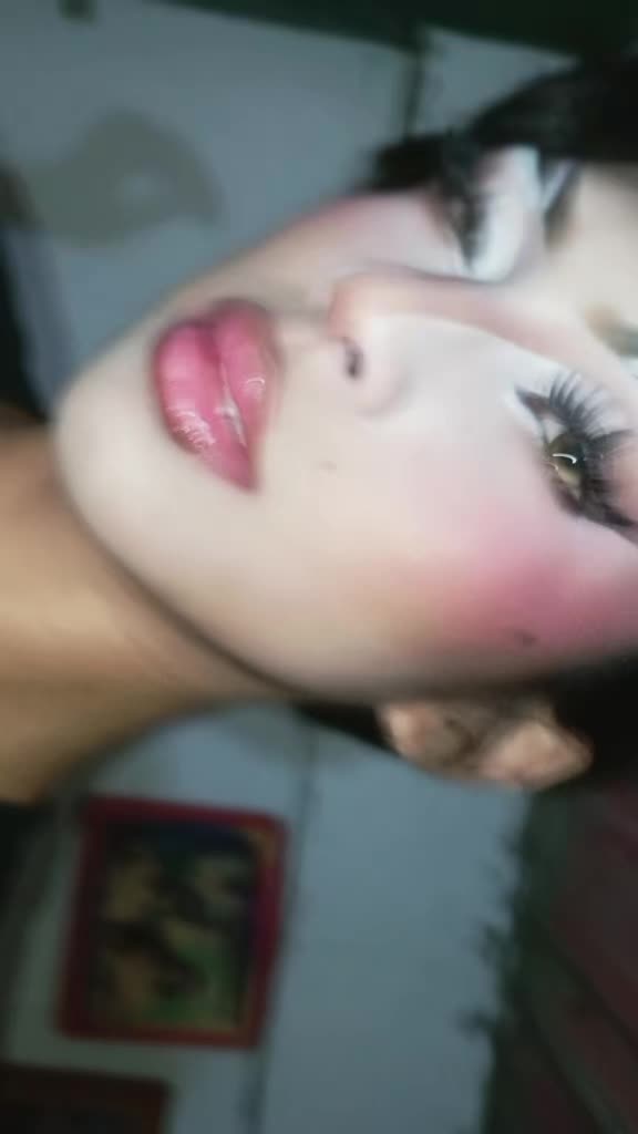 @•SHY•