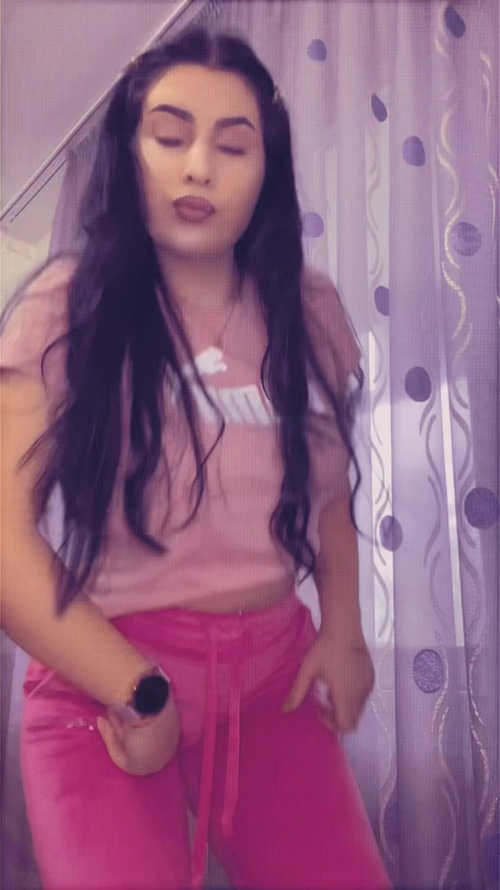 @𝐌𝐈𝐇𝐀𝐄𝐋𝐀🦦