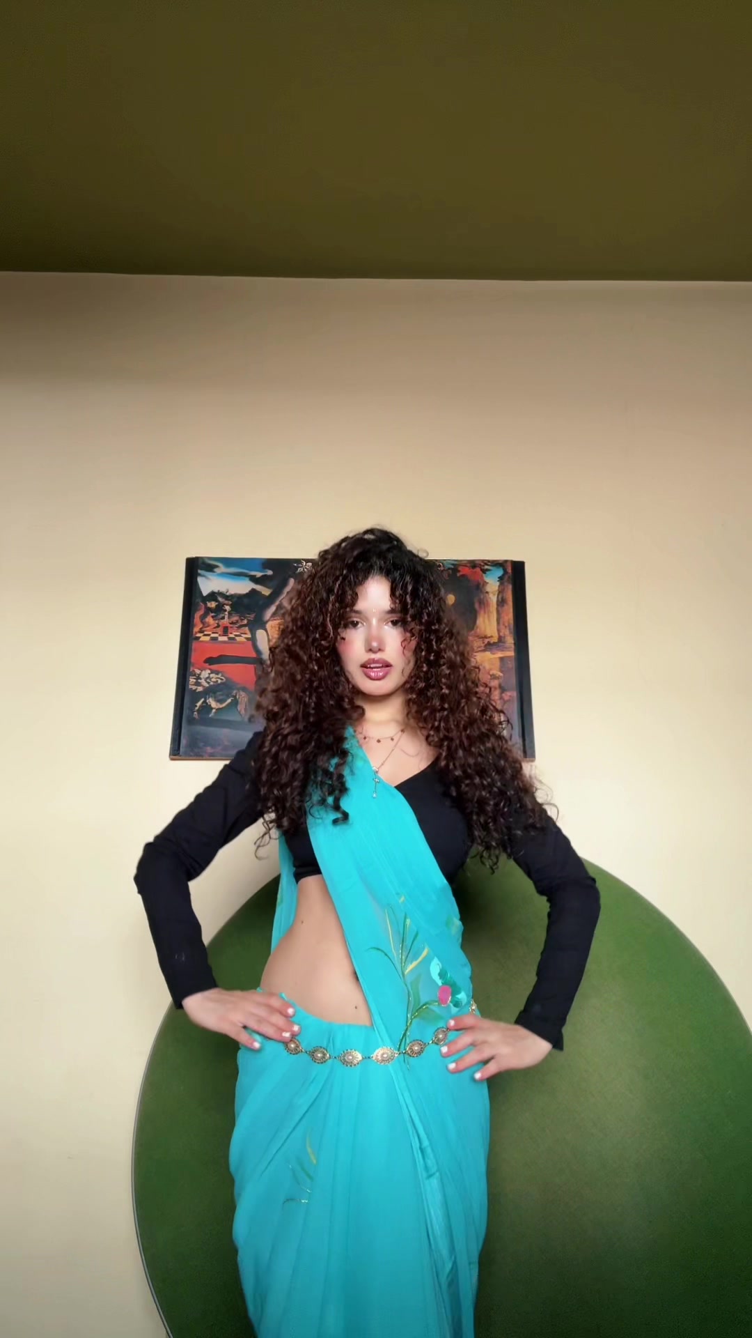 @Curlypurlyy👩🦱