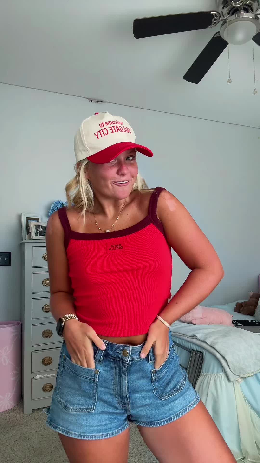 @COURTNEY MARIE🪩🐅🤸♀️💌