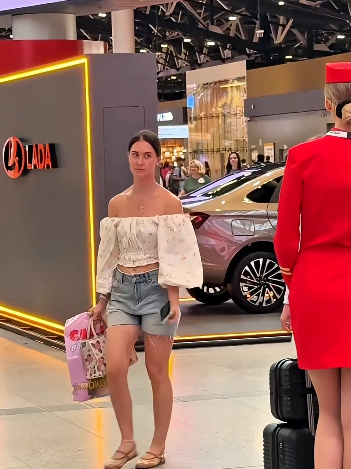 @Ryanair Cabin Crew