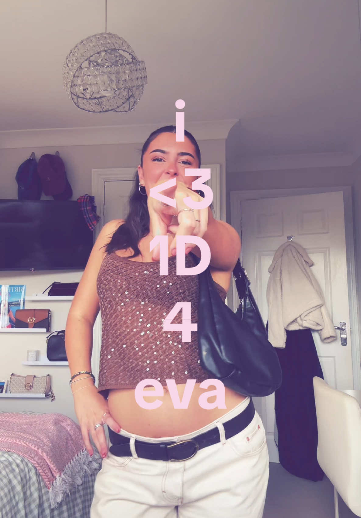 @Evie Matthews 🪩