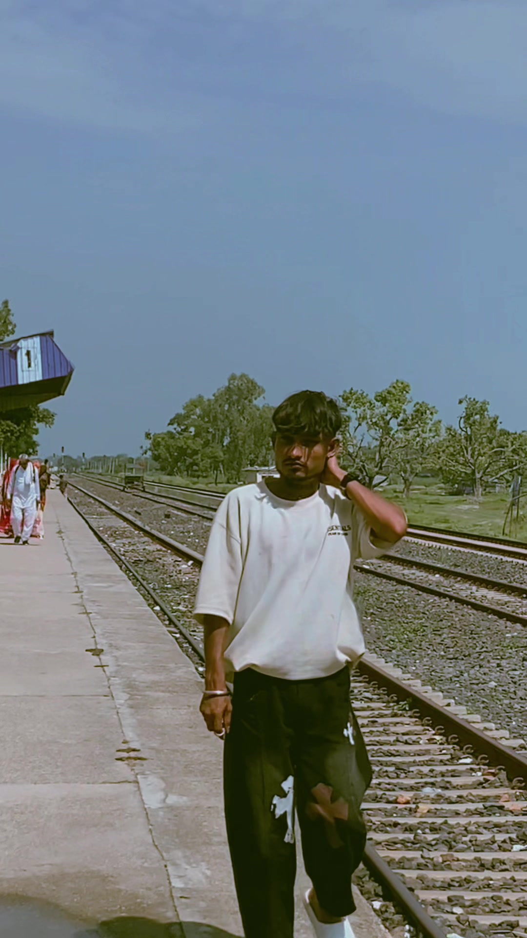@DG Sarkar💔❤️🔥