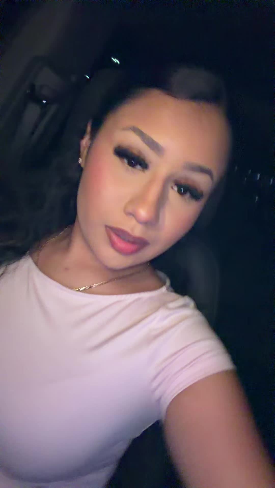 @bella