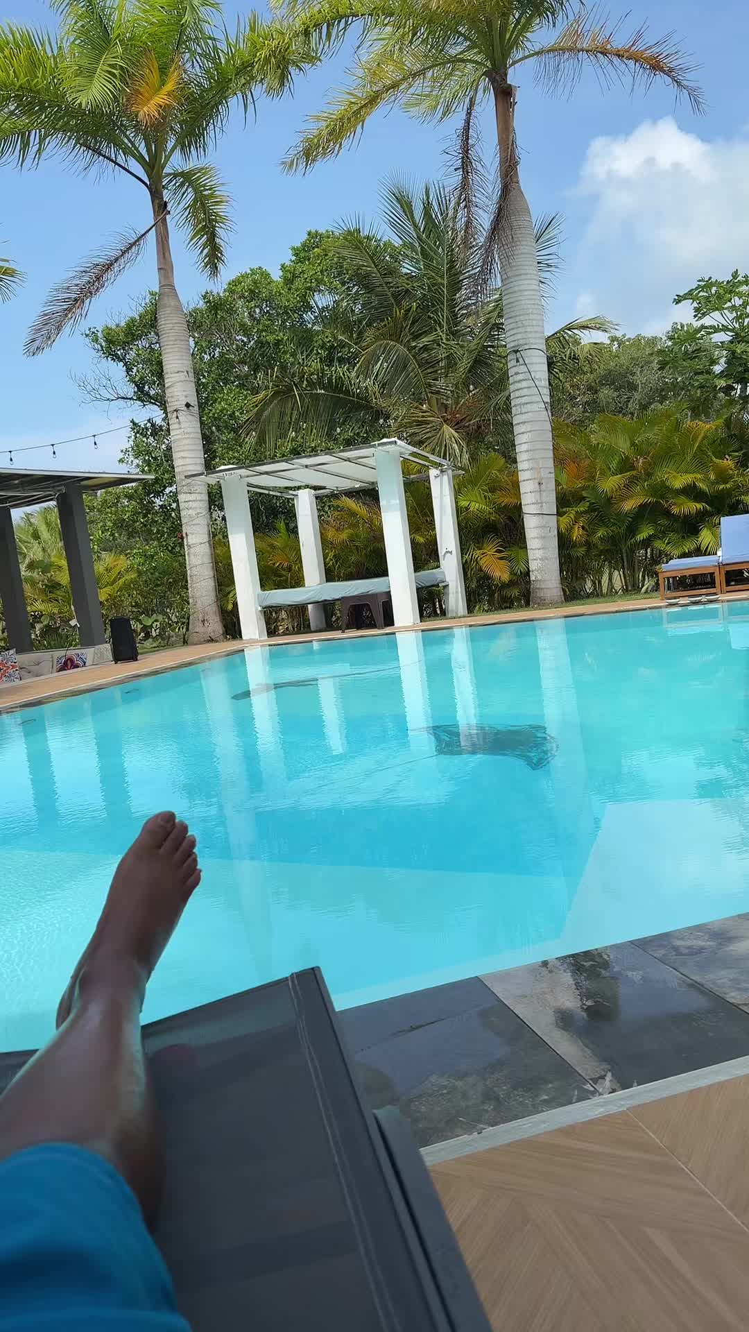 @peteypete112