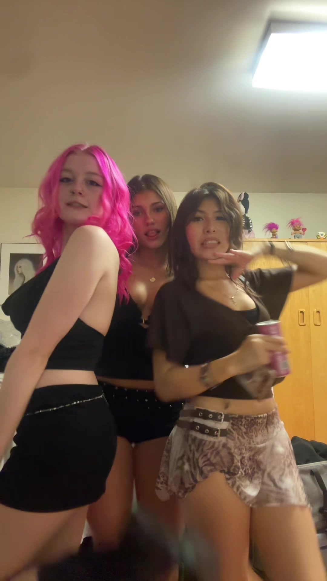 @cammybuttkiss