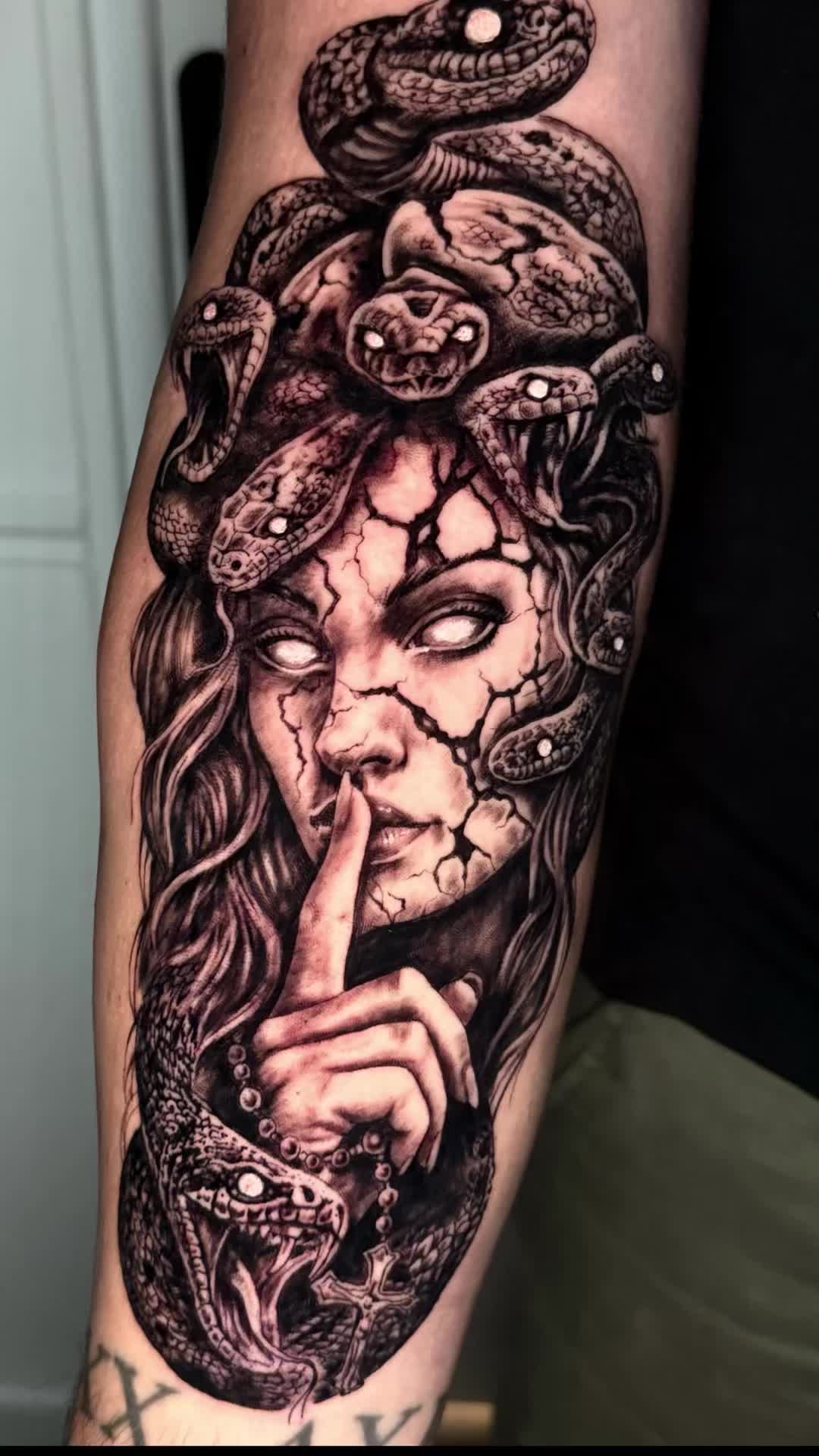 @Corpuscule-tatouage-piercing