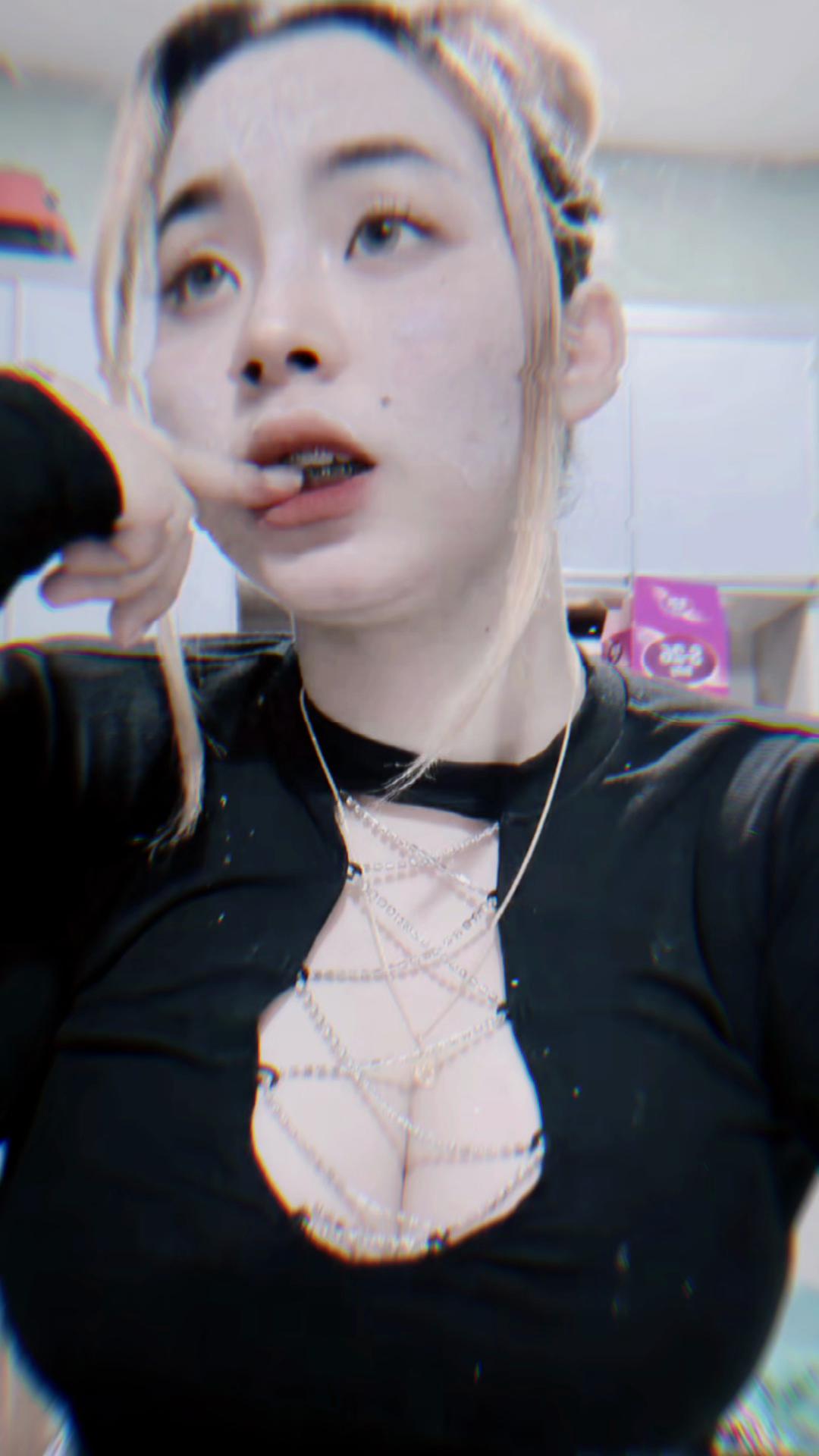 @qissmoy____