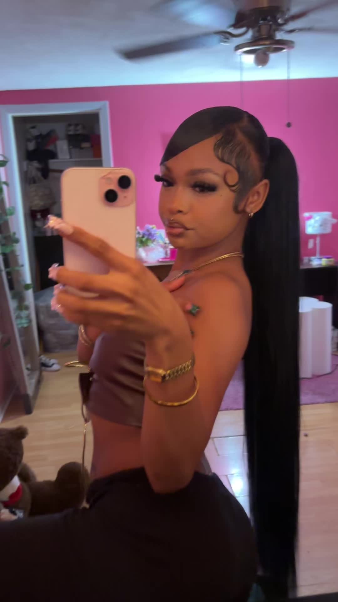 @Tiny๐ค๐