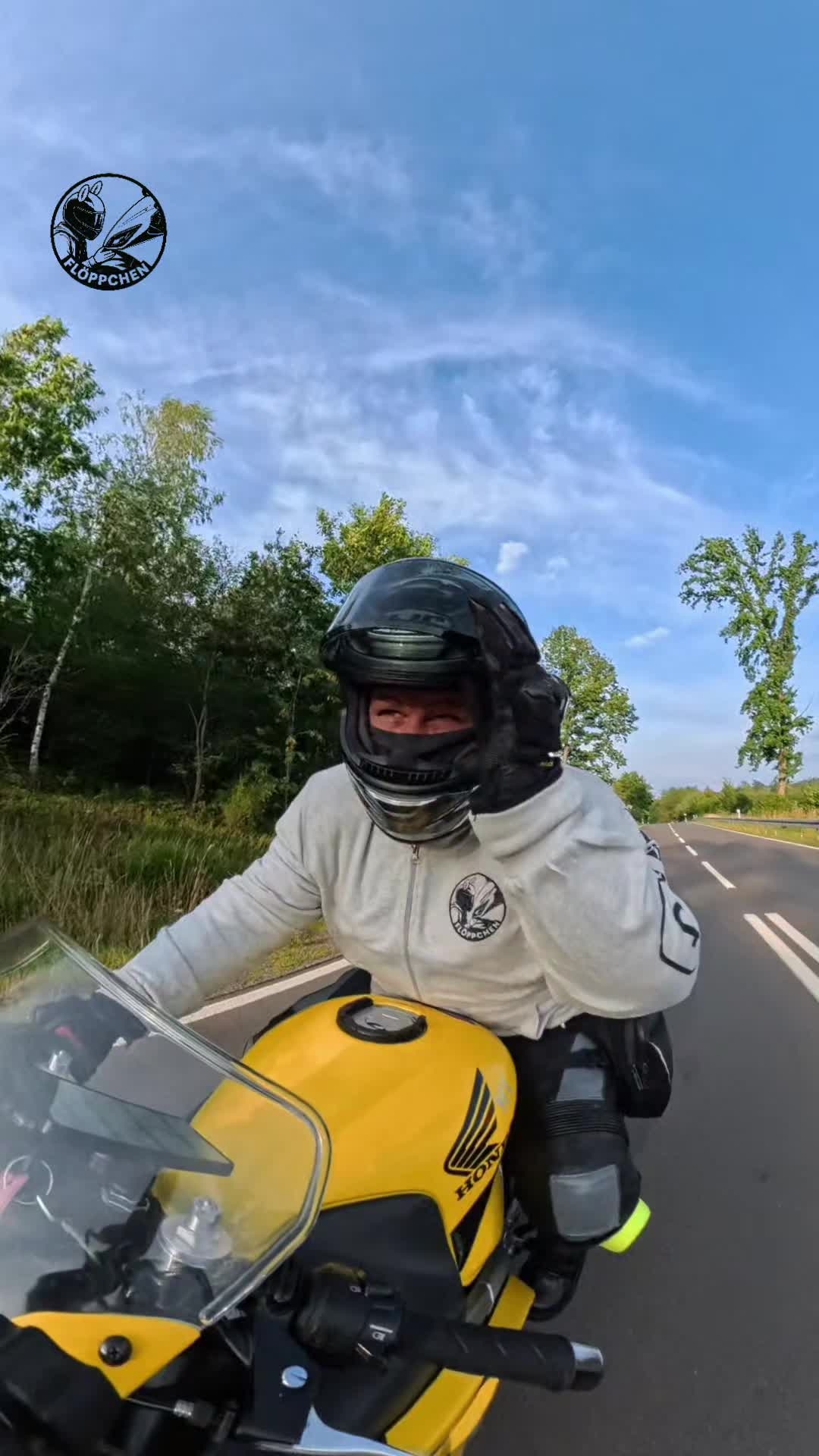 @Flöppchen