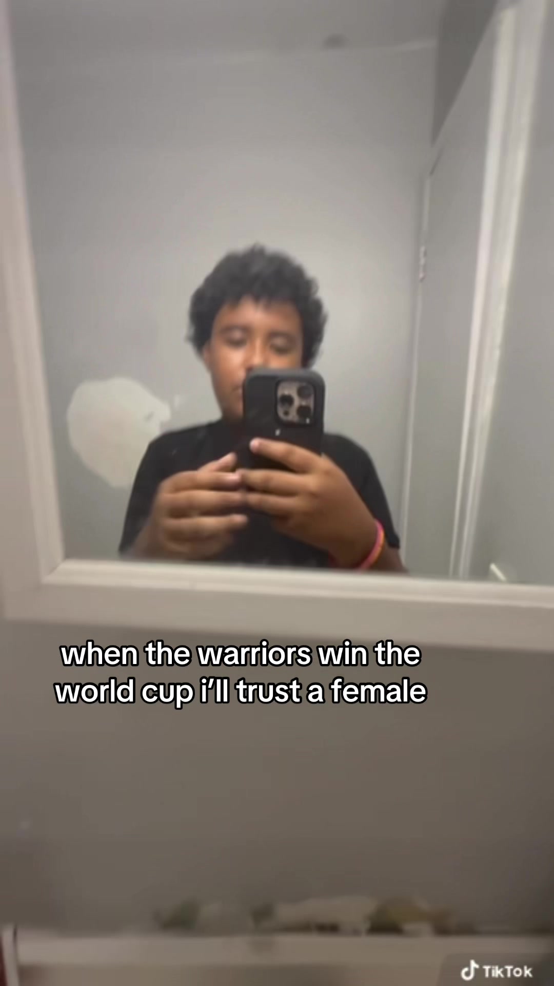 @👾