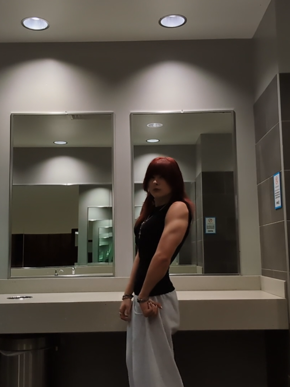 @riaXliftz