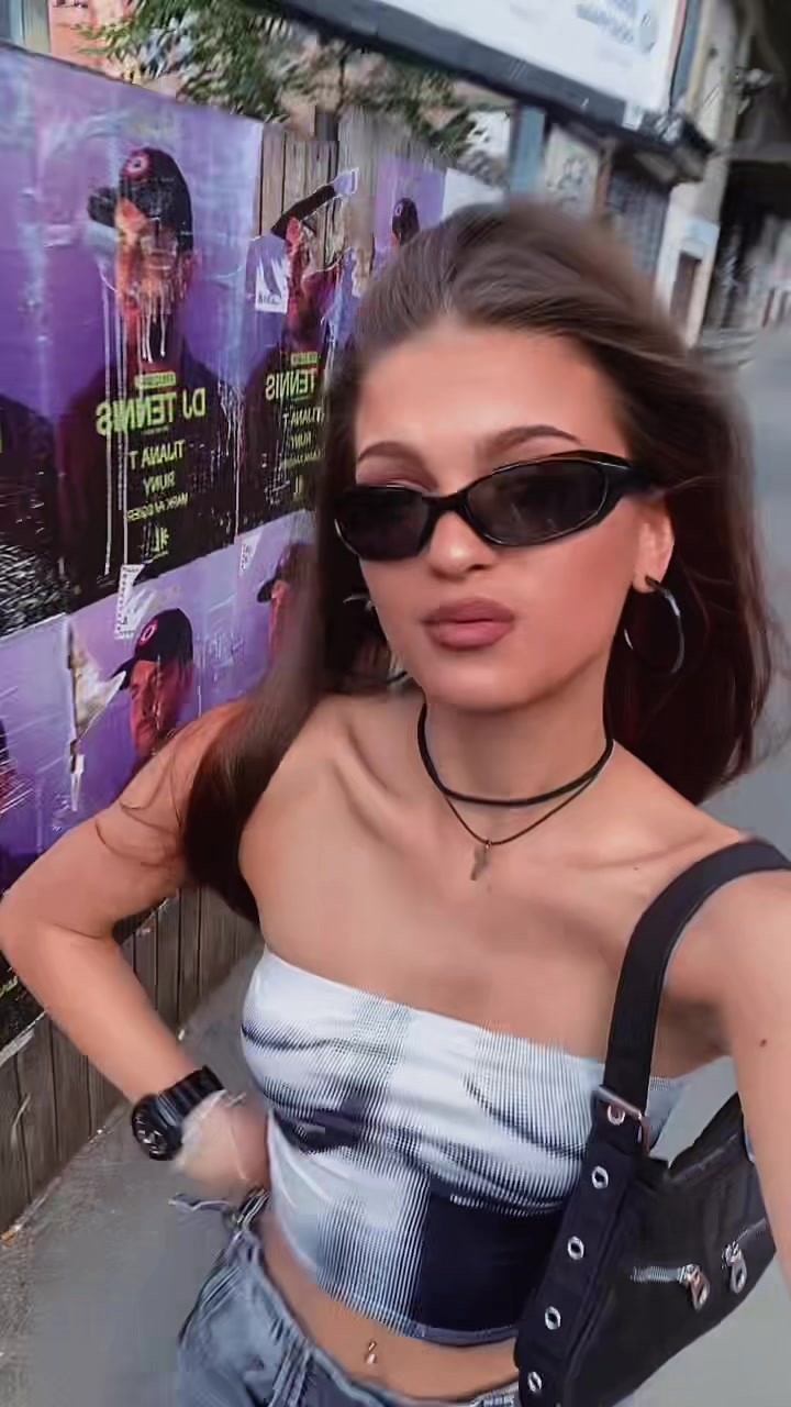 @Леонтина