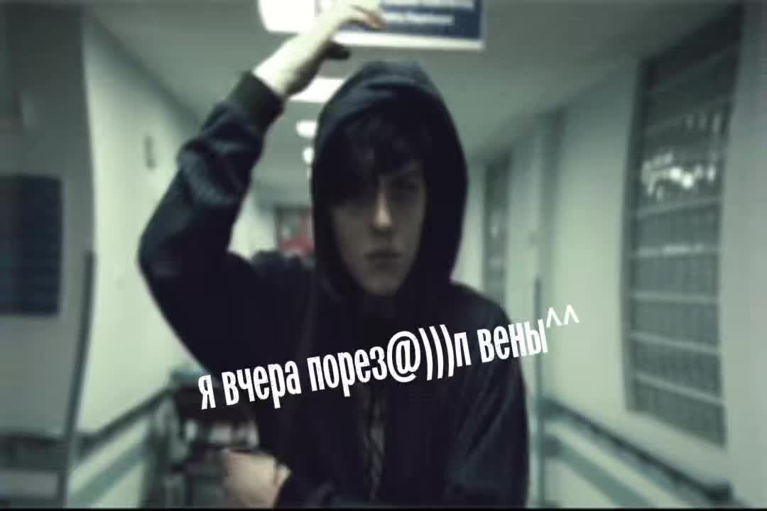 @charll0tt^^