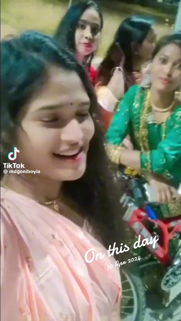 @সুমি 🌾🌾🌾🌾🌷🌷🌷🌷