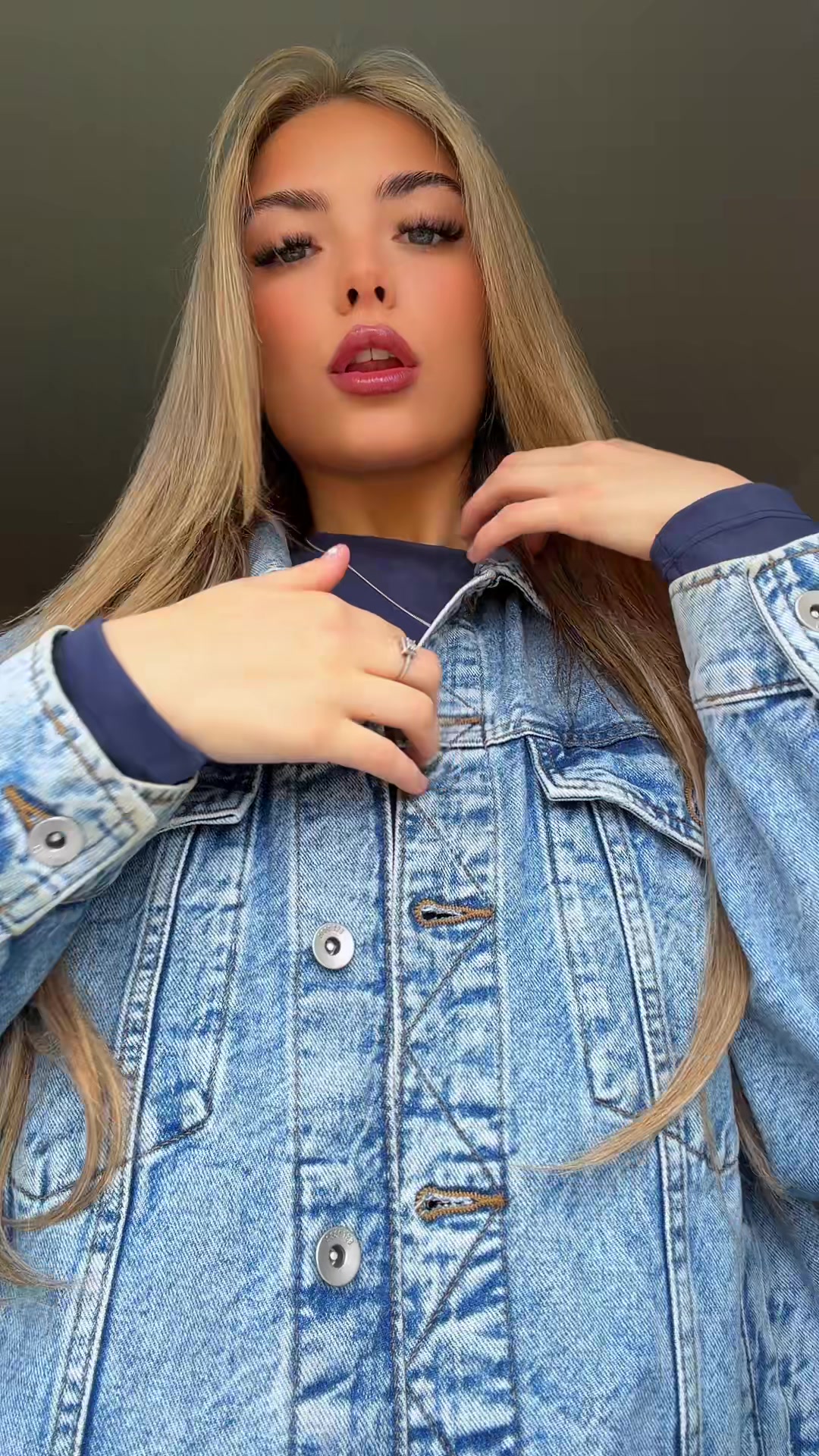 @j