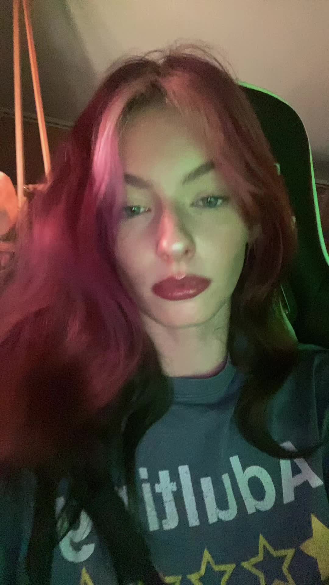 @𝔰𝔱𝔞𝔯𝔱𝔥𝔢 𝔰𝔱𝔬𝔫𝔢𝔯