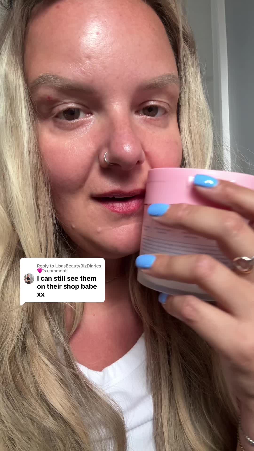 @WhatLauraLoves