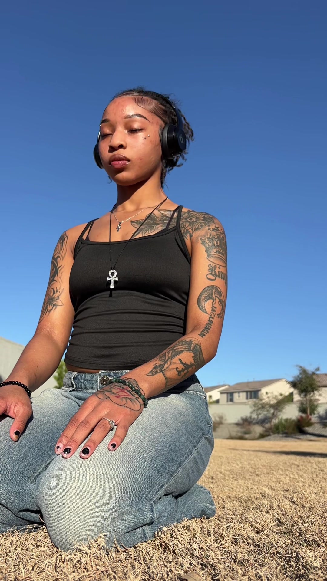 @itieshoesfast