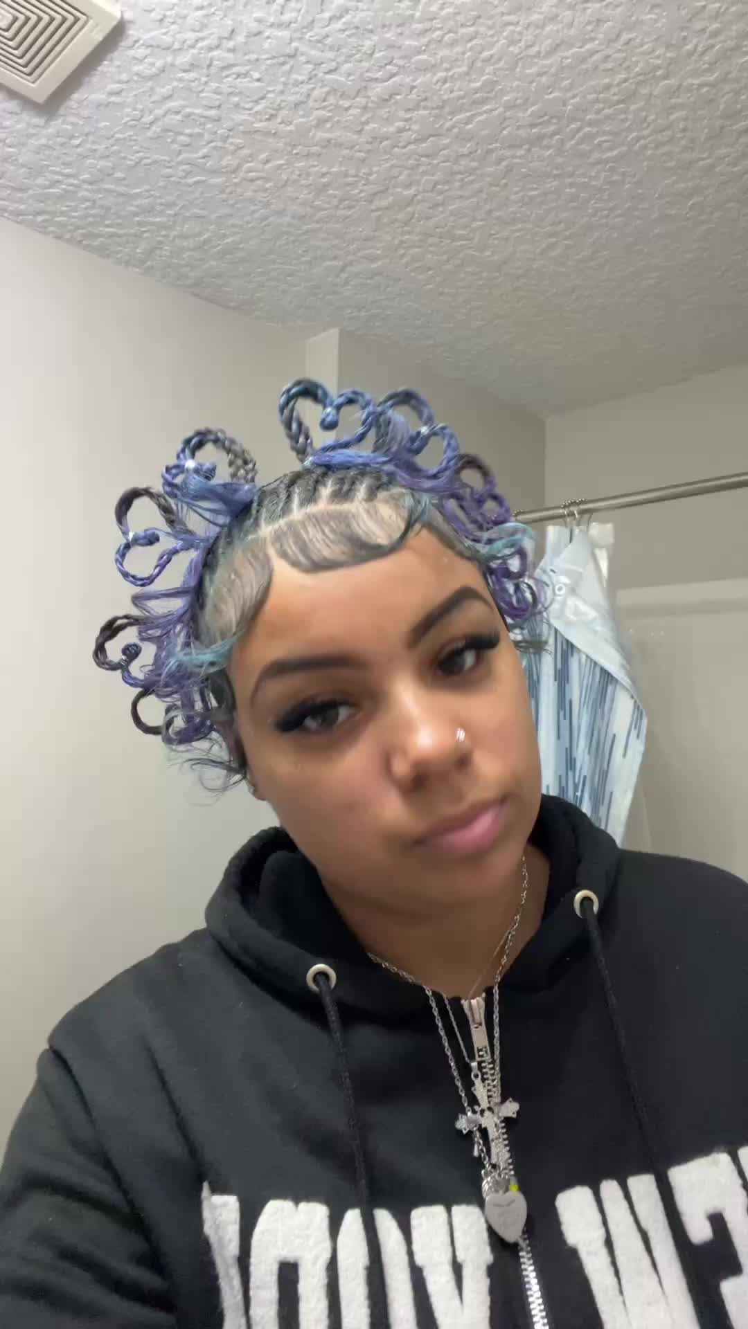 @Alyx🫀.