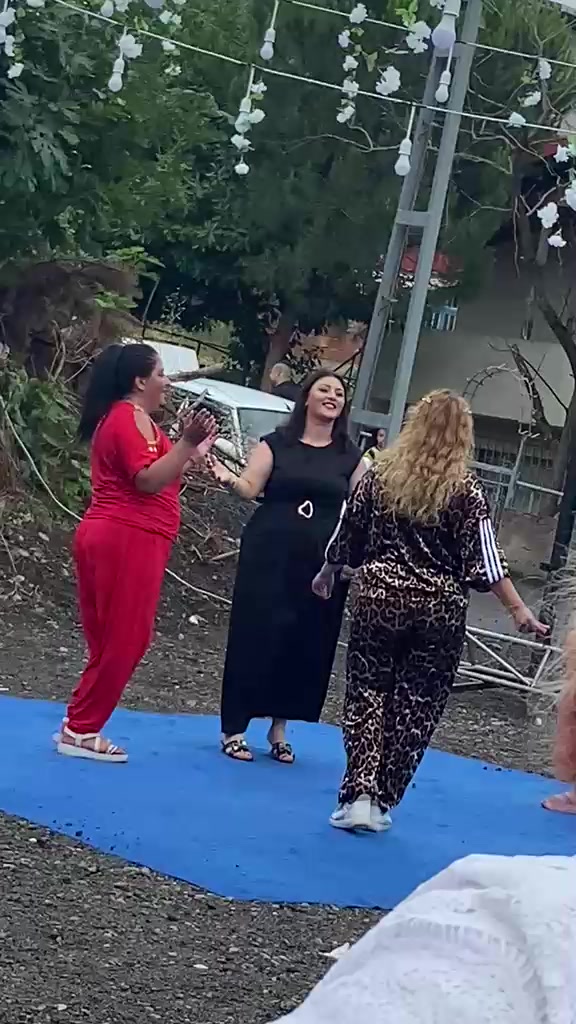 @&Ouml;zlem829782