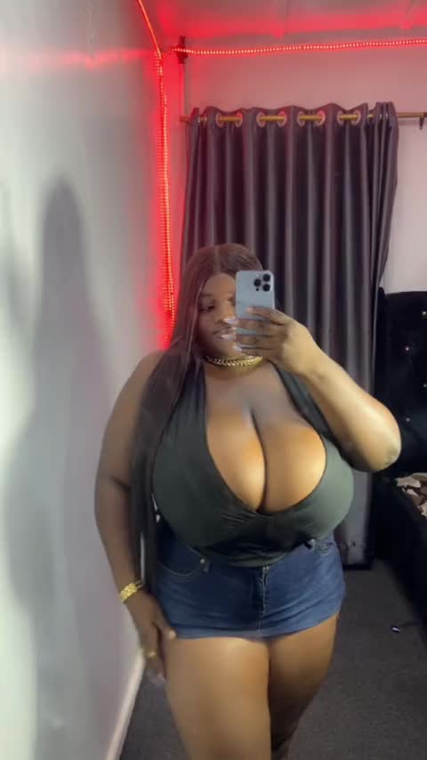 @ayomide_chase_