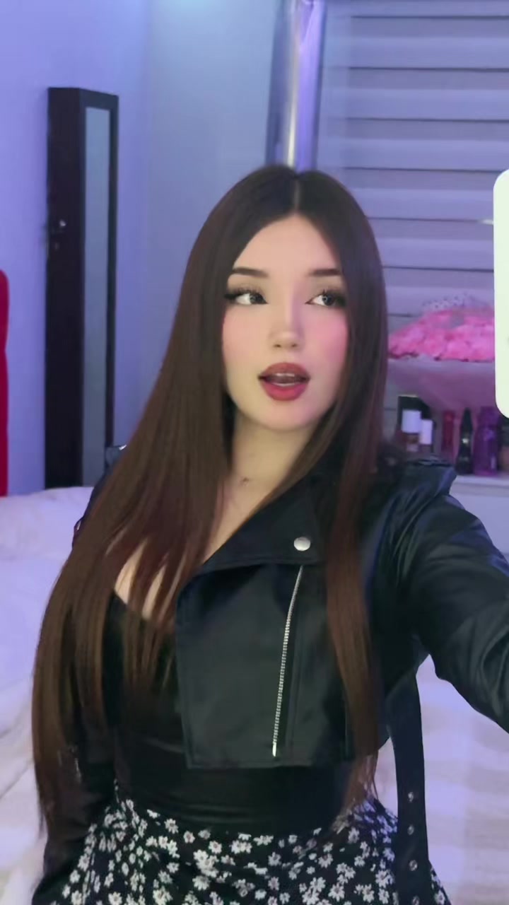 @𝑵𝒂𝒕𝒂𝒔𝒉𝒂𝑽𝒂𝒍𝒆𝒔𝒌𝒂👑