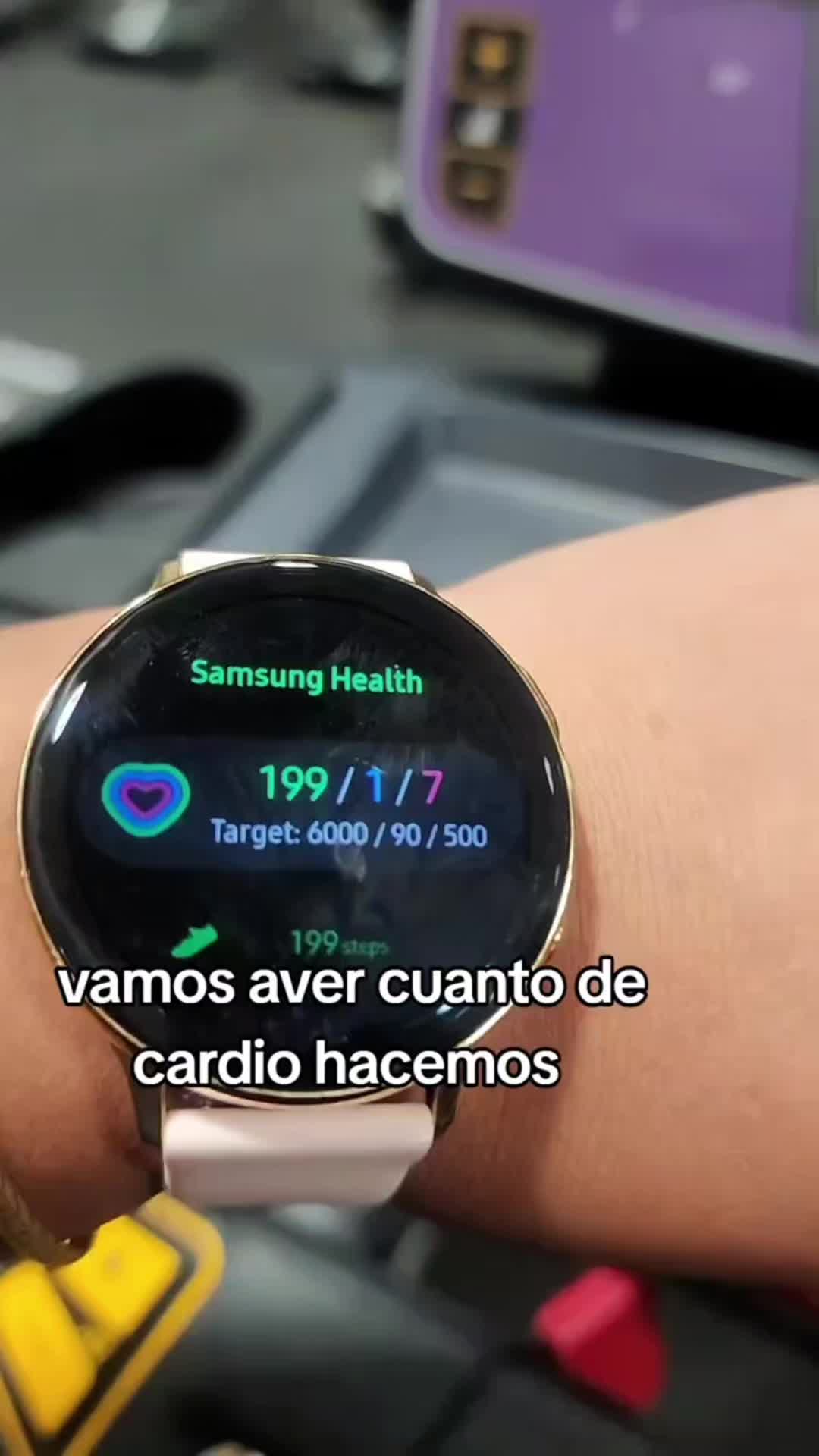 @la_moni