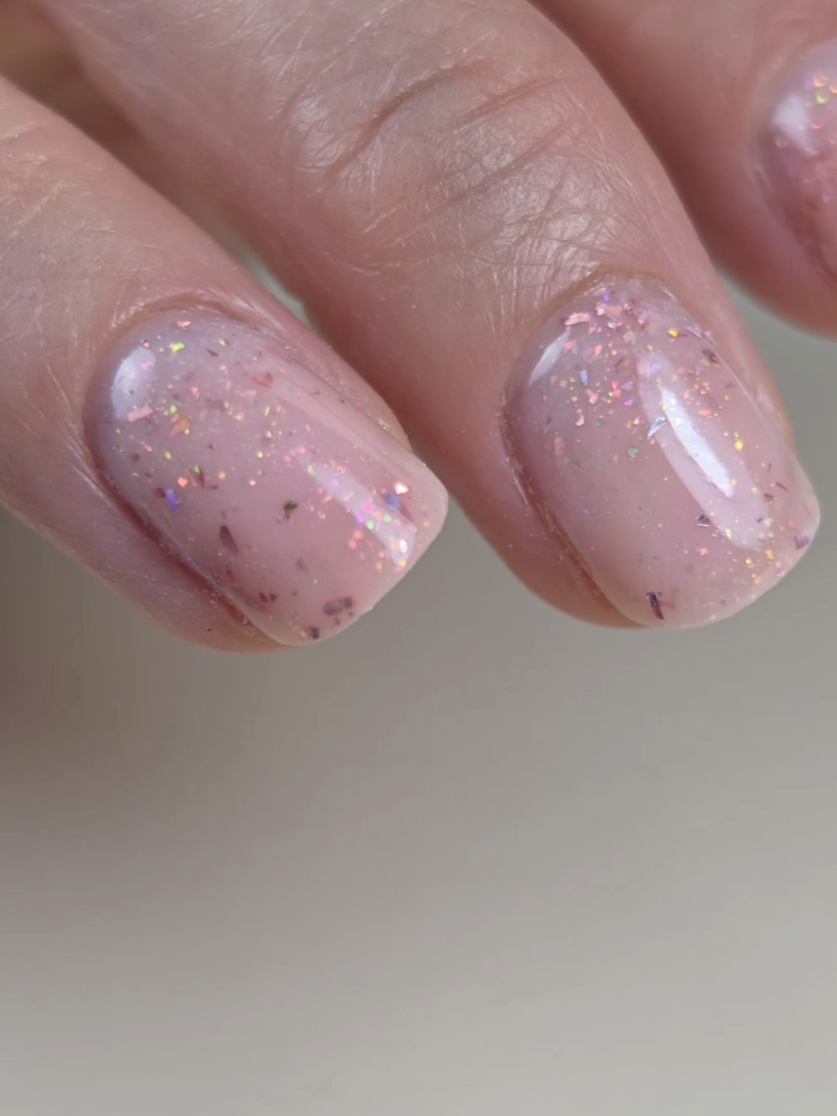@martinaluckynails