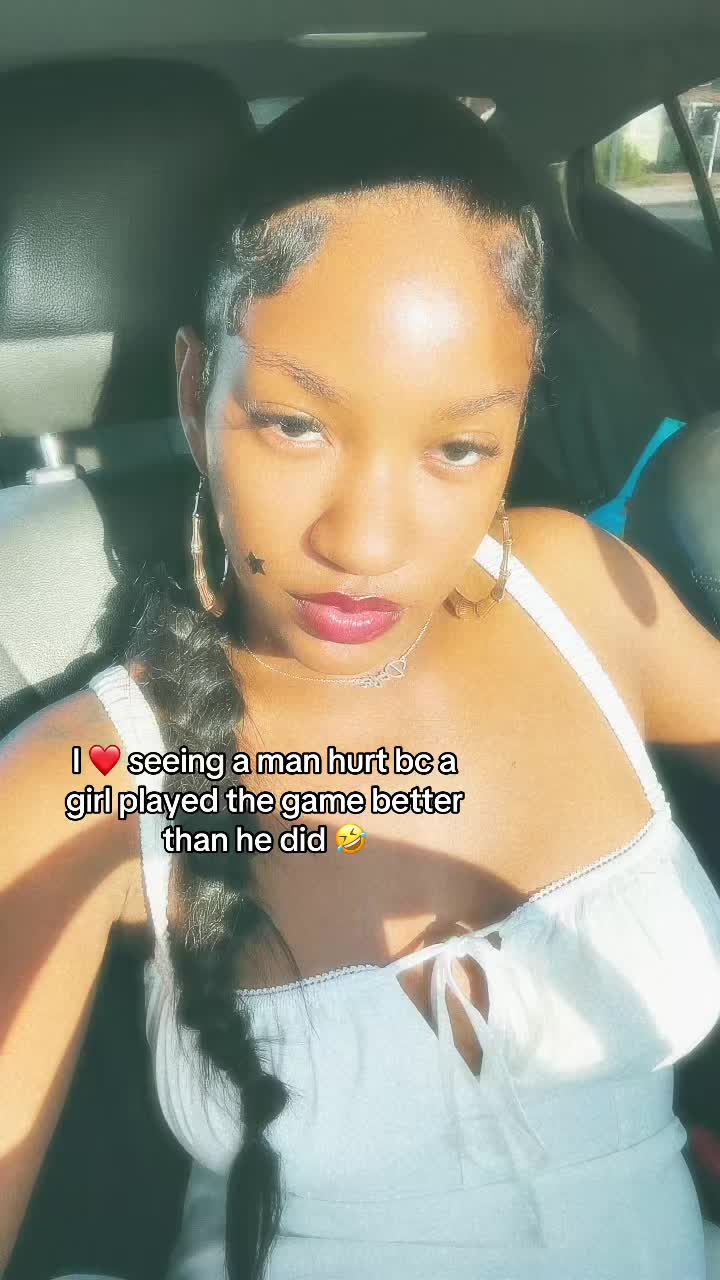 @DaFemaleVinci
