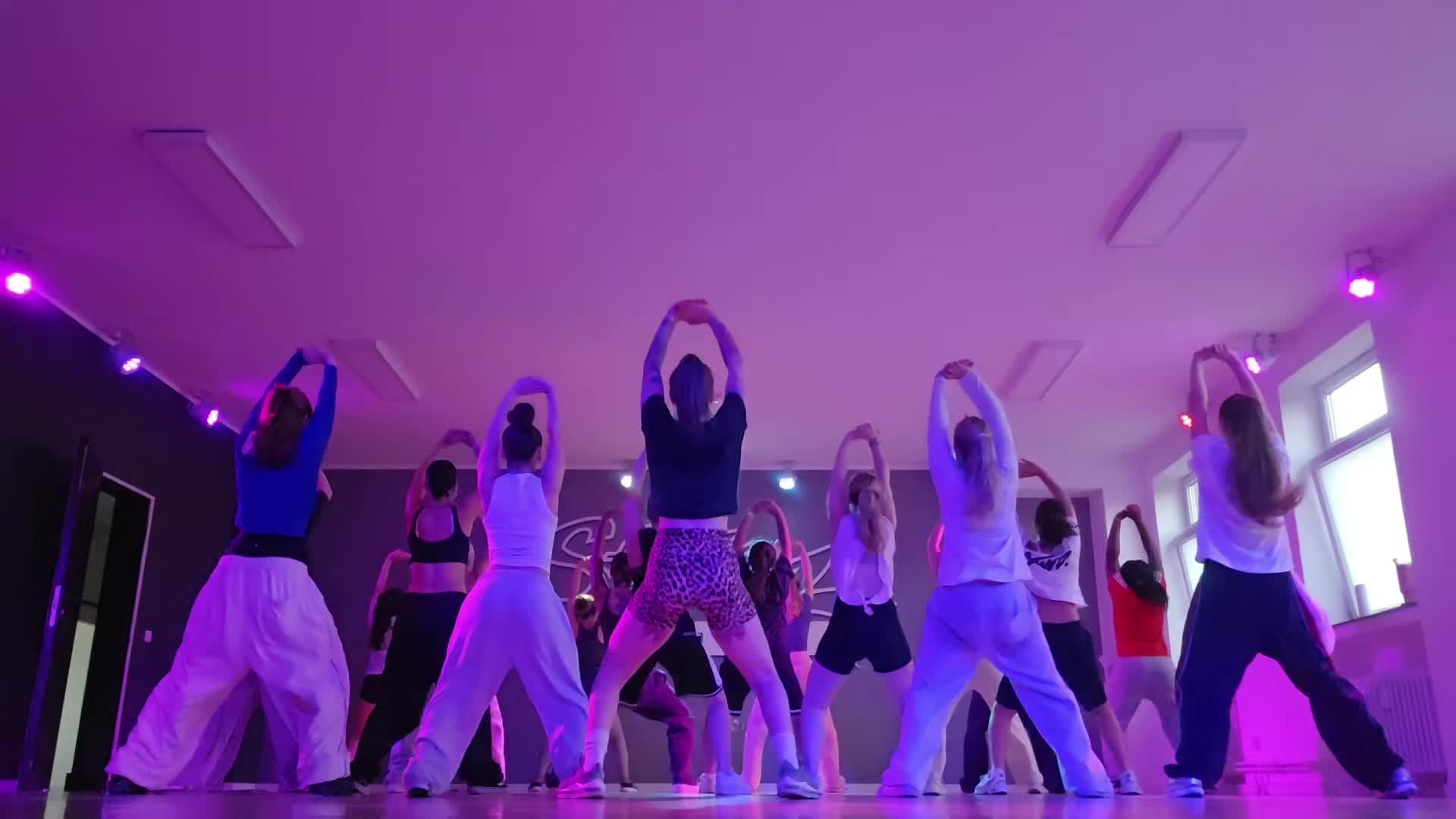 @stylez_unlimited