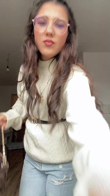 @Nikola Reziova_official_učet