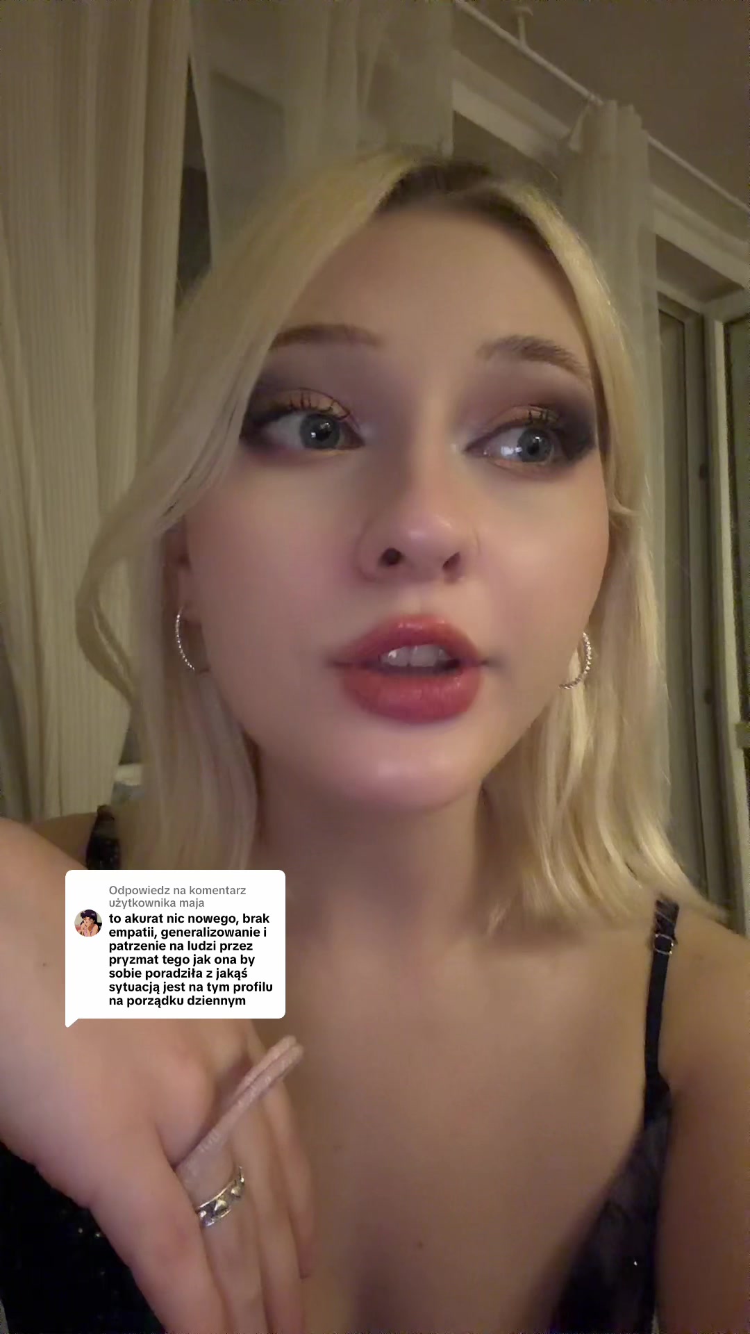 @janie_
