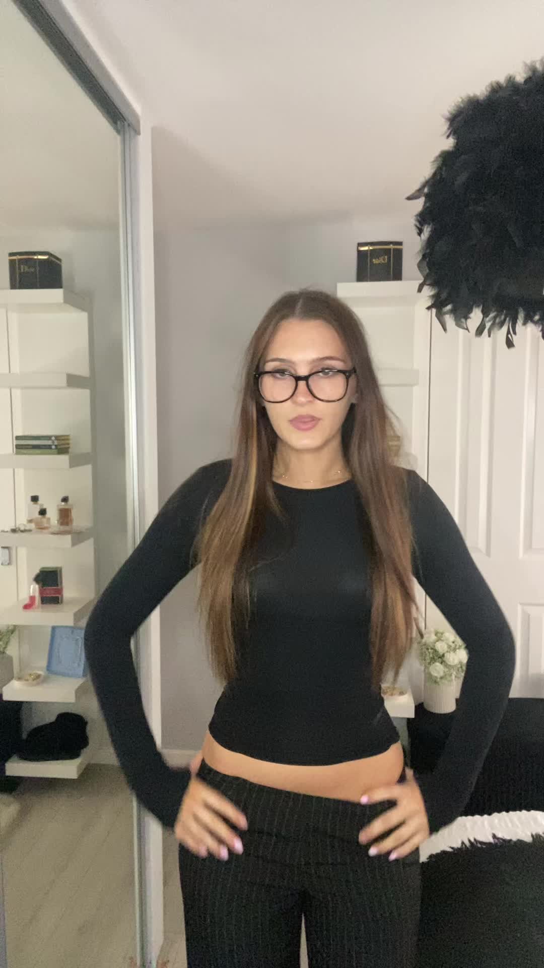 @🦦